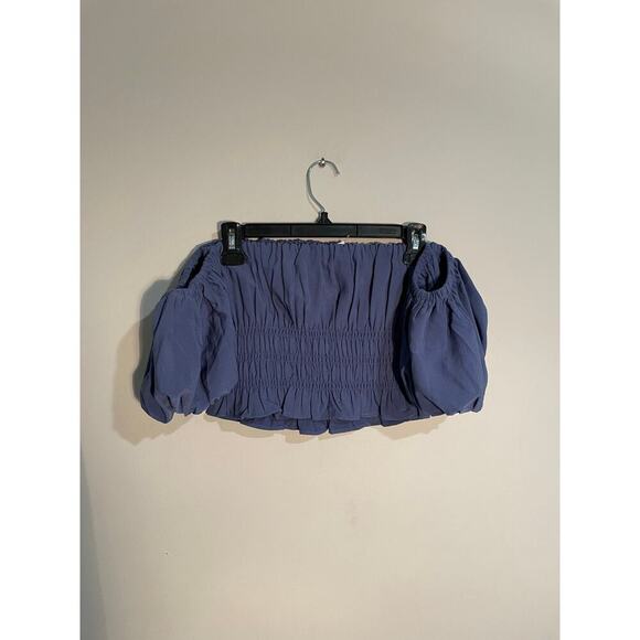 NWT Abercrombie & Fitch Blue Smocked Off Shoulder Crop atop Size Small - Picture 4 of 8